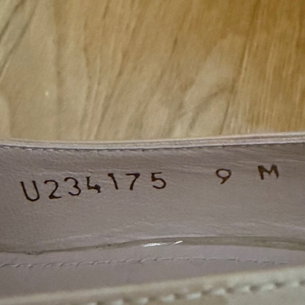 Stuart Weitzman Size 9M Nude Beige Patent Leather Round Toe Stiletto Heel Pumps - Picture 5 of 16